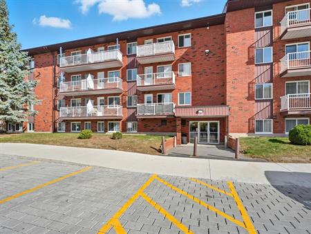 545 Rue De Pointe Gatineau (Gatineau) Studio Au Pleins Coeur De Gatineau!