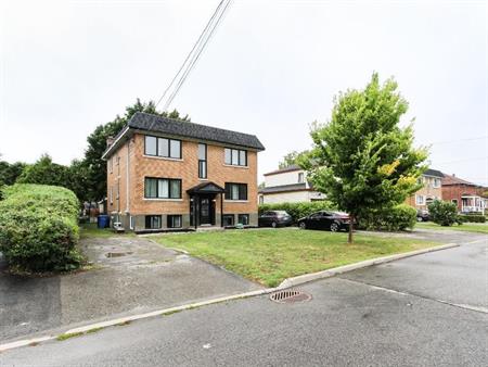 Logement 4 1/2 spacieux et rénové à Vaudreuil-Dorion avec stationnement