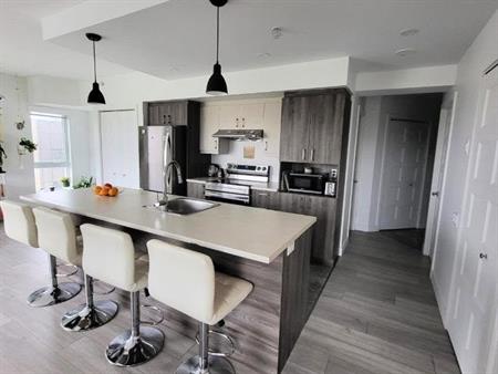 Condo tout inclus – Meublé – Piscine – Animaux acceptés