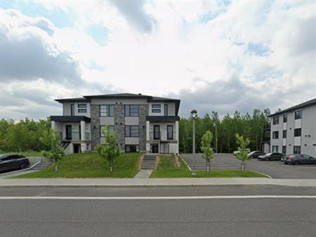 4 ½ Disponible Dès Maintenant