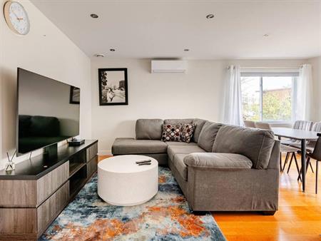 Superbe Appartement 4 1/2 à louer - semi meublé