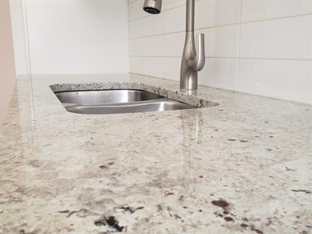 5 ½ Rénové Chauffe/Eau Chaude