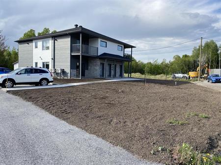 Logement 4 1/2 Très Récent (2024) - RDC