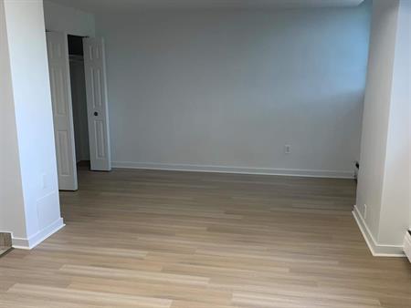 1 CH - 1 SDB - Montréal - $1,295 /mo