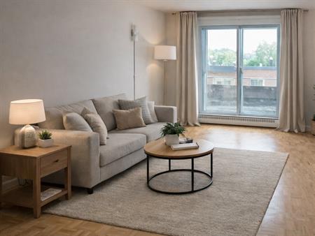 2 CH - 1 SDB - Montréal - $1,495 /mo