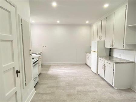 5821-15 - 5821 CHEMIN COTE ST LUC, Montréal