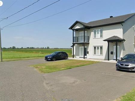 4 1/2 à louer à Yamaska