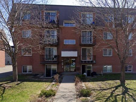 4 1/2 Disponible 1 juillet, Repentigny