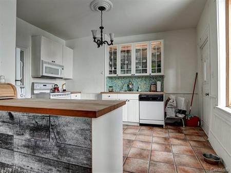 Beautifull/one of a kind 10 1/2 à saint-hyacinthe