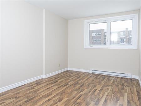 Complexe Du Parc I - 4.5 - 110 Rue St-Francois Nord, Sherbrooke