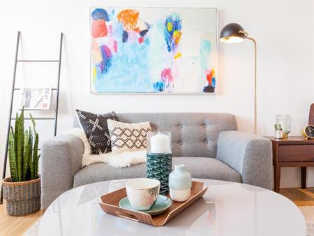 Charmant studio meublé à deux pas du Métro Laurier (Plateau Mont-Royal)