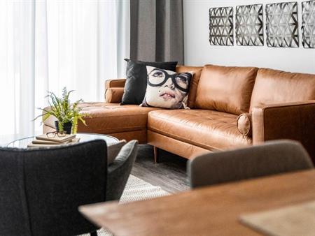 Spacieux 3 ½ style Condo avec Piscine & Gym – Châteauguay – Libre Maintenant