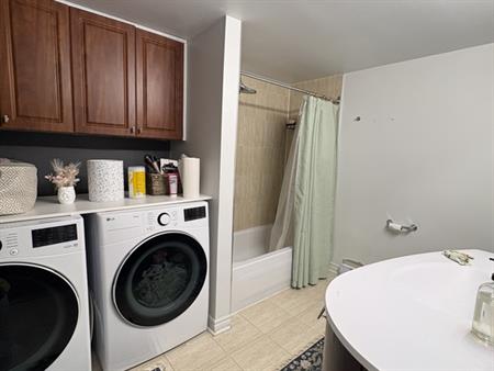 À Louer – Grand 4½ Rénové à Cartierville