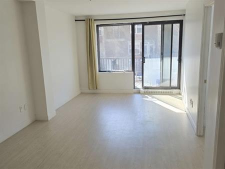 3 ½ à Louer - TOUT INCLUS - Montcalm