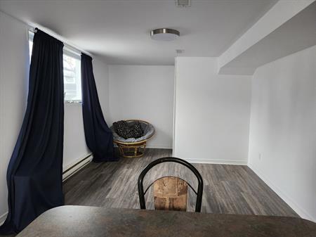 Logement Rénové à Hull – Tout Inclus