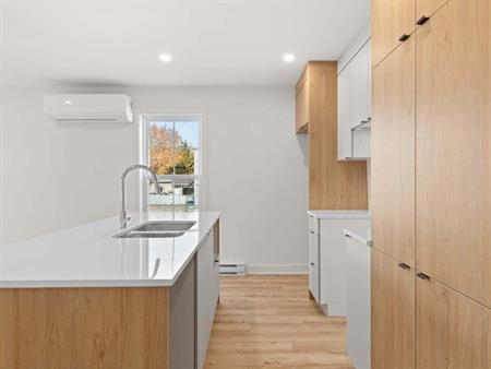 4 1/2 - CONDO NEUF ** 1 MOIS GRATUIT**