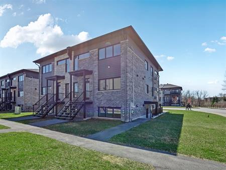 247 Rue De La Frégate (Gatineau) Très Beau 2 Chambres