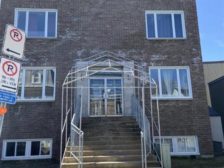 2 1/2 - Québec (Haute-ville) - 1 050 $/mois