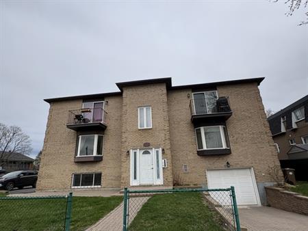 4 1/2 A BROSSARD