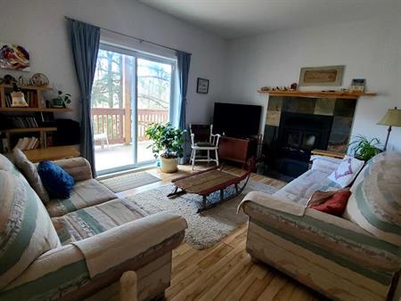 Appartement de rêve 4½, à louer à l’année 1500$/mois à Sutton