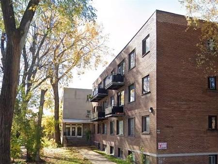 2 CH - 1 SDB - Montréal - $1,675 /mo