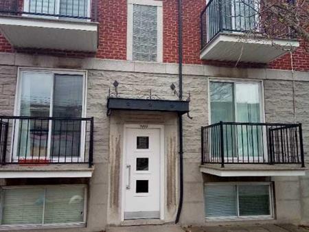 3 1/2 ouvert à Ahuntsic est Montréal 1060$