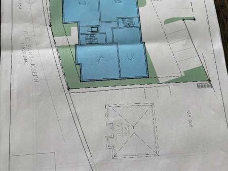 Terrain à vendre St-Vincent de Paul pour possibilité de construction 12 logements