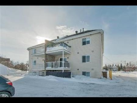 Appartement à louer 4 1/2