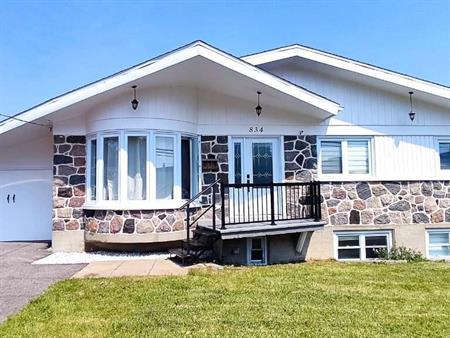 Grand 5 ½ lumineux à Charlesbourg – Disponible 1er juillet !