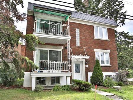 4 1/2 Vieux-Longueuil Haut de triplex