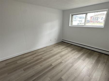 21/2 Près De L'UdeS