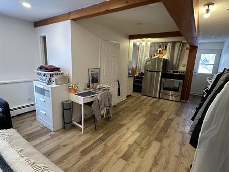 1/2 Près De L'UdeS Tout Inclus