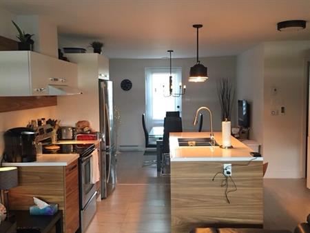 4 1/2 Moderne