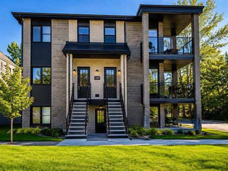299 Chemin Freeman (Gatineau) Magnifique 4 1/2