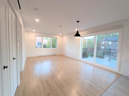 Nouveau Grand Condo 3 1/2 Longueuil