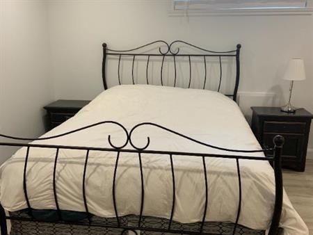 1 grande chambre disponible dans un 4 et demi entièrement rénové lumineux - sous-sol avec possibilité de télétravail