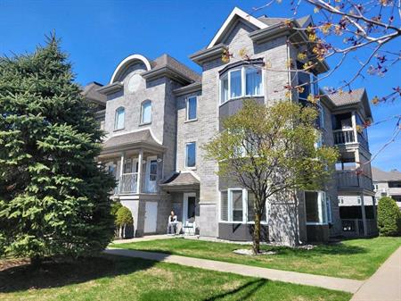 Condo à louer 4 et demi