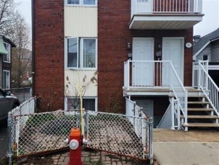 2 Ch Au Centre-ville à 5 Min D'ottawa