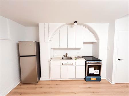 Unfurnished 1½ – Milton-Parc