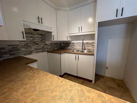 3-Bed Near Ottawa & Lac-Leamy