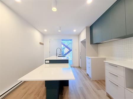 4.5 Sur 2 étages Dans Le Vieux-Limoilou