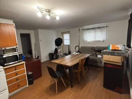 2 CH - 1 SDB - Sainte-Hélène-de-Bagot - $999 /mo