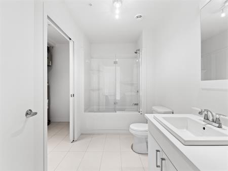 Condo 31/2 à Loué Avec GARAGE