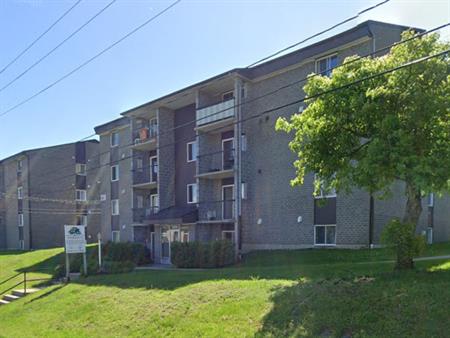 BEAU 5½ | RÉNOVATION À VENIR|TOUT INCLUS
