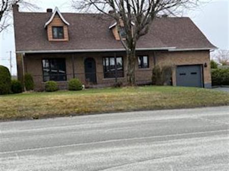 Maison à louer à Thetford Mines avec garage 4 chambres