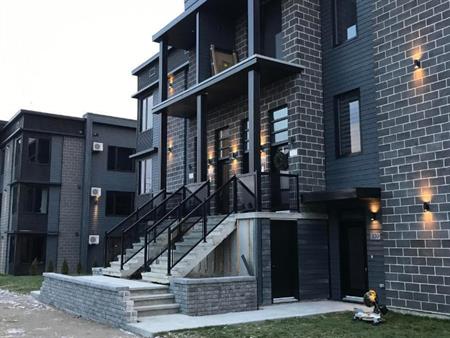Chicoutimi, prêt des centres d'achat et de l'UQAC