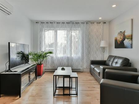 Condo, meublé, tout inclus, Vieux-Longueuil.