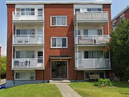 14 Rue Roy (Hull) Grand Logement 3 Chambres Près De Tout.