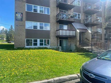 Magnifique 4/2 à Louer à Loretteville