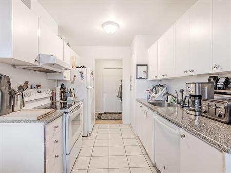 Châtelets Appartements Appartement 4 ½ à Louer Sainte-Foy / Sillery Juillet 2026